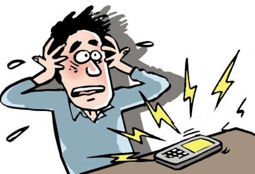 男子网购给差评：一天接2000骚扰电话