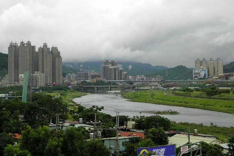 购屋的民众应看好风水 反弓煞对于居住安全有危害